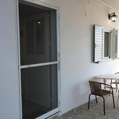 Apartment Chronis Adamantas (Milos)