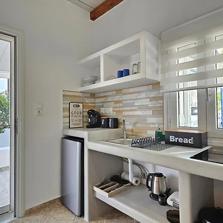 Chronis Apartment *