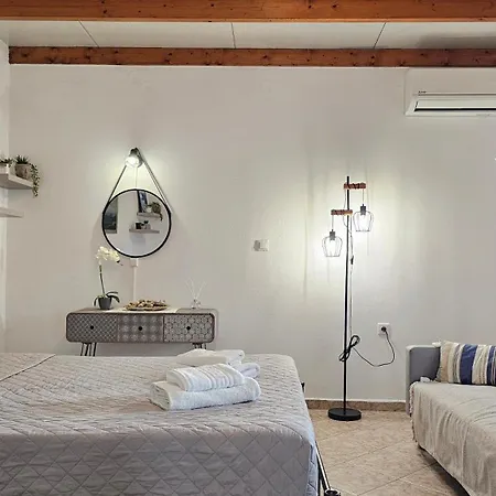 Chronis In Adamantas (Milos)