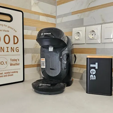 Chronis In * Adamantas (Milos)