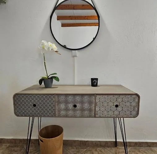 Chronis In Lejlighed